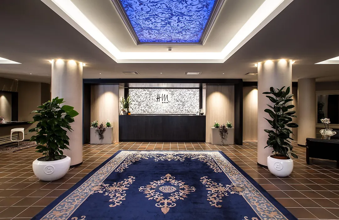Hotel Mirage-1